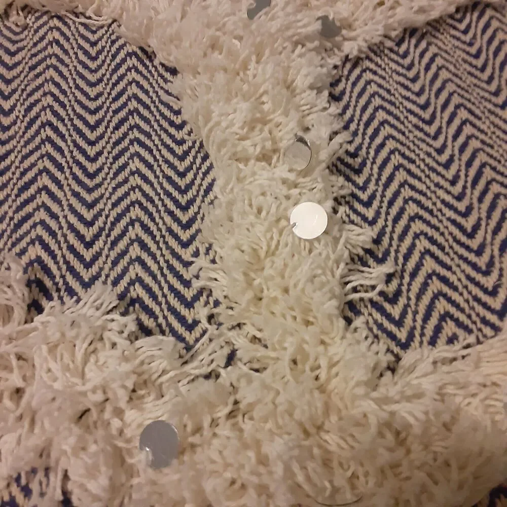 Safavieh Woven Tasseled Embellished Chevron Luella Throw NOTE